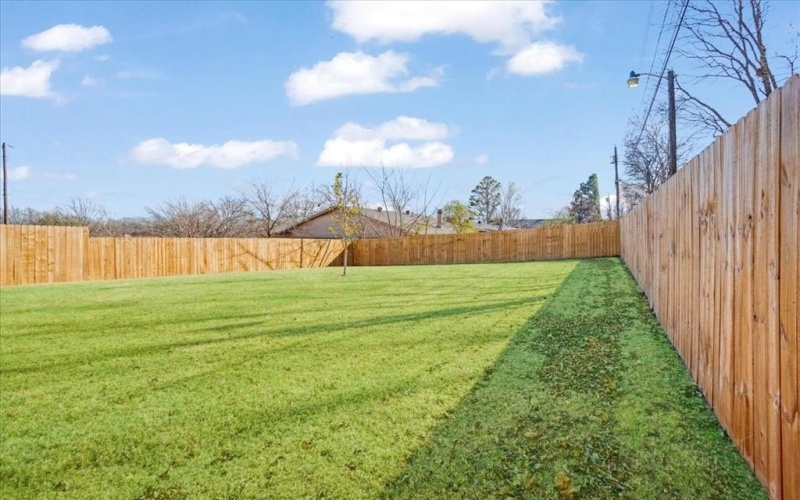 2408 Miller Street, Denison, TX 75020, 3 Bedrooms Bedrooms, ,2 BathroomsBathrooms,Residential,For Sale,2408 Miller Street,0,21153537