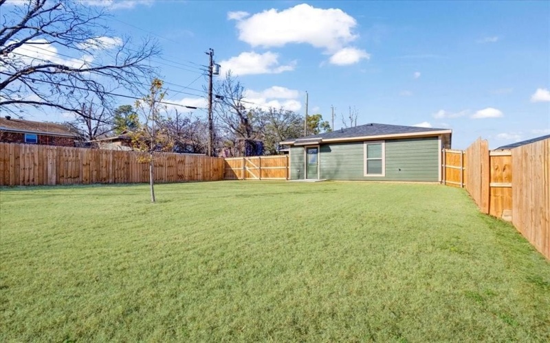 2408 Miller Street, Denison, TX 75020, 3 Bedrooms Bedrooms, ,2 BathroomsBathrooms,Residential,For Sale,2408 Miller Street,0,21153537