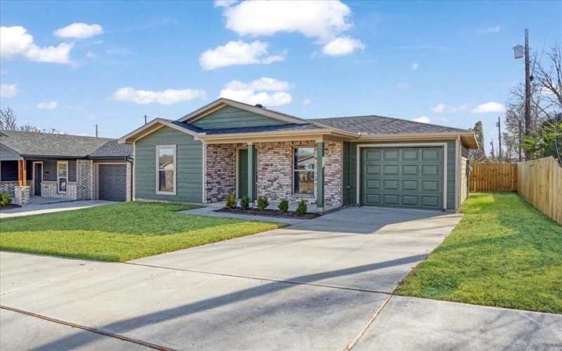 2408 Miller Street, Denison, TX 75020, 3 Bedrooms Bedrooms, ,2 BathroomsBathrooms,Residential,For Sale,2408 Miller Street,0,21153537