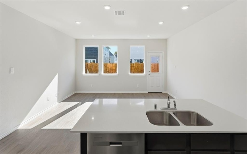 304 Arbor Drive, Princeton, TX 75407, 3 Habitaciones Habitaciones , ,2 BañosBaños,Residential,En Venta,304 Arbor Drive,0,21153600