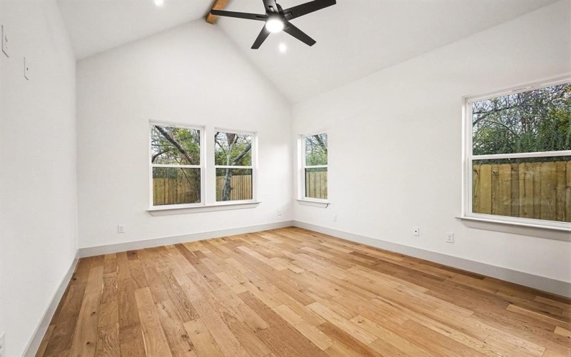 1931 Muncie Avenue, Dallas, TX 75212, 3 Habitaciones Habitaciones , ,2 BañosBaños,Residential,En Venta,1931 Muncie Avenue,0,21154076