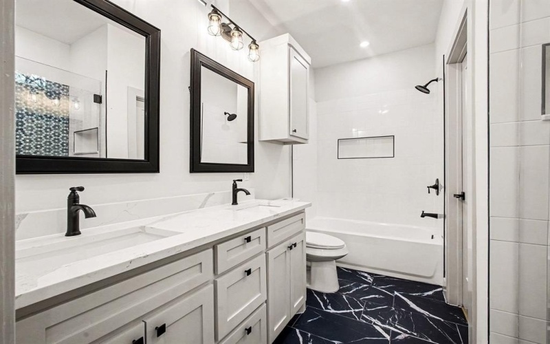 1931 Muncie Avenue, Dallas, TX 75212, 3 Habitaciones Habitaciones , ,2 BañosBaños,Residential,En Venta,1931 Muncie Avenue,0,21154076