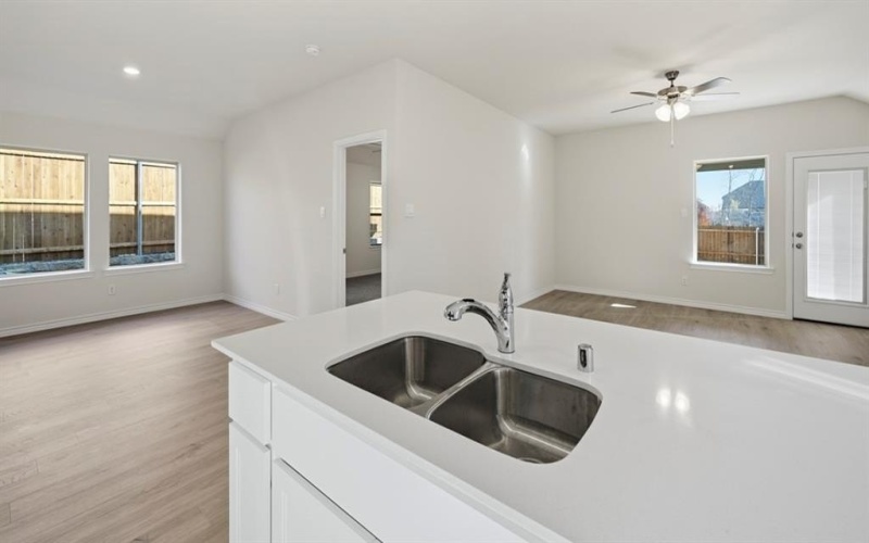 2020 Lostwood Drive, Princeton, TX 75407, 3 Habitaciones Habitaciones , ,2 BañosBaños,Residential,En Venta,2020 Lostwood Drive,0,21154316