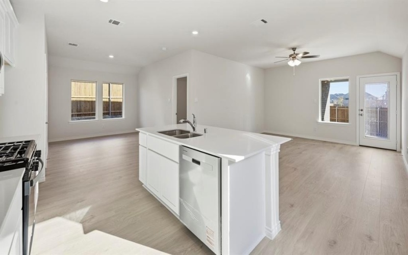 2020 Lostwood Drive, Princeton, TX 75407, 3 Habitaciones Habitaciones , ,2 BañosBaños,Residential,En Venta,2020 Lostwood Drive,0,21154316