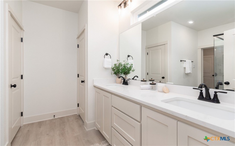 8618 Glade Drive, Temple, TX 76502, 4 Bedrooms Bedrooms, ,2 BathroomsBathrooms,Residential,For Sale,8618 Glade Drive,0,601967