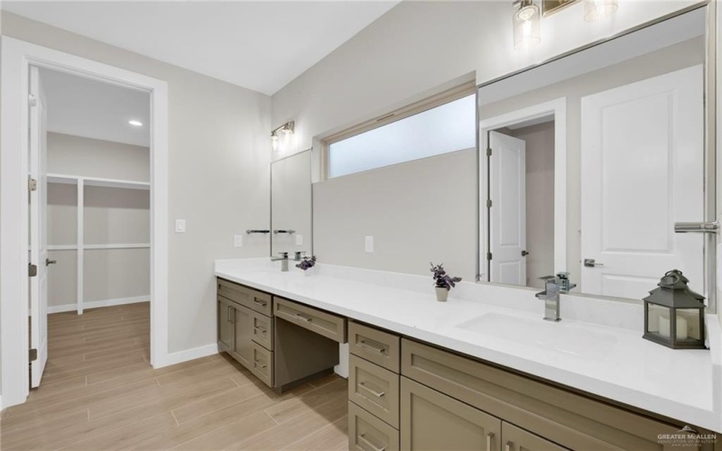 2529 Trinity Avenue, McAllen, TX 78504, 3 Bedrooms Bedrooms, ,3 BathroomsBathrooms,Residential,For Sale,2529 Trinity Avenue,0,492246