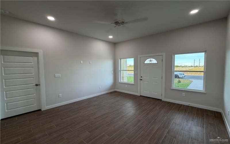 337 Barcelona Street, Donna, TX 78537, 3 Bedrooms Bedrooms, ,2 BathroomsBathrooms,Residential,For Sale,337 Barcelona Street,0,492280