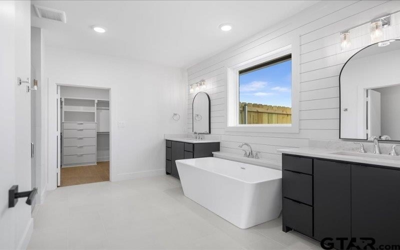 12318 Harlon St, Flint, TX 75762, 4 Bedrooms Bedrooms, ,3 BathroomsBathrooms,Residential,For Sale,12318 Harlon St,0,26000734