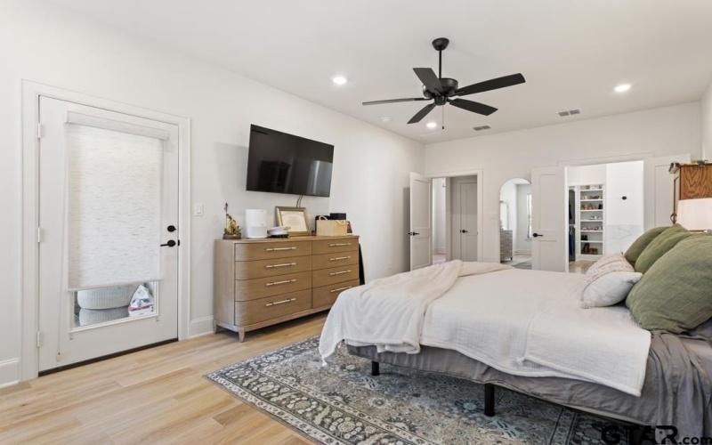 5300 Hollytree Dr, Tyler, TX 75703, 4 Habitaciones Habitaciones , ,2 BañosBaños,Residential,En Venta,5300 Hollytree Dr,0,26000747