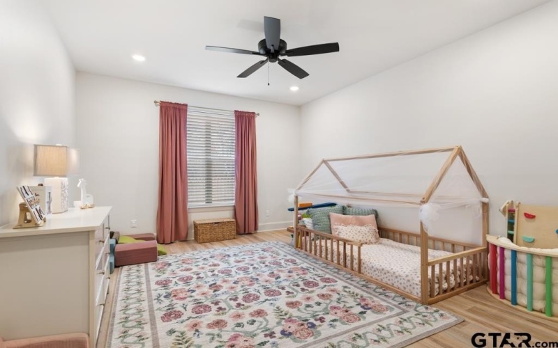 5300 Hollytree Dr, Tyler, TX 75703, 4 Habitaciones Habitaciones , ,2 BañosBaños,Residential,En Venta,5300 Hollytree Dr,0,26000747