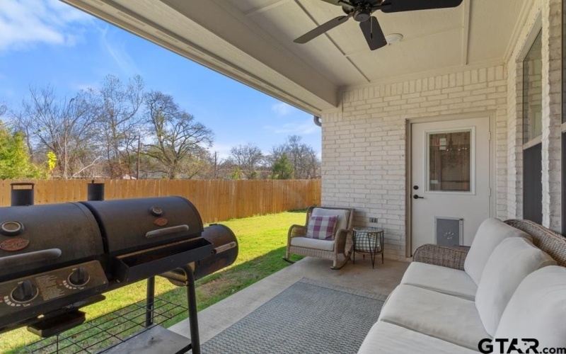 5300 Hollytree Dr, Tyler, TX 75703, 4 Habitaciones Habitaciones , ,2 BañosBaños,Residential,En Venta,5300 Hollytree Dr,0,26000747