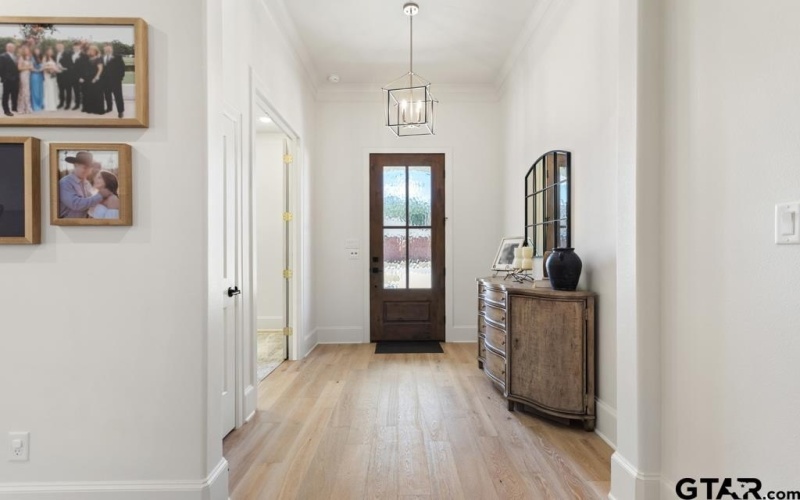 5300 Hollytree Dr, Tyler, TX 75703, 4 Habitaciones Habitaciones , ,2 BañosBaños,Residential,En Venta,5300 Hollytree Dr,0,26000747