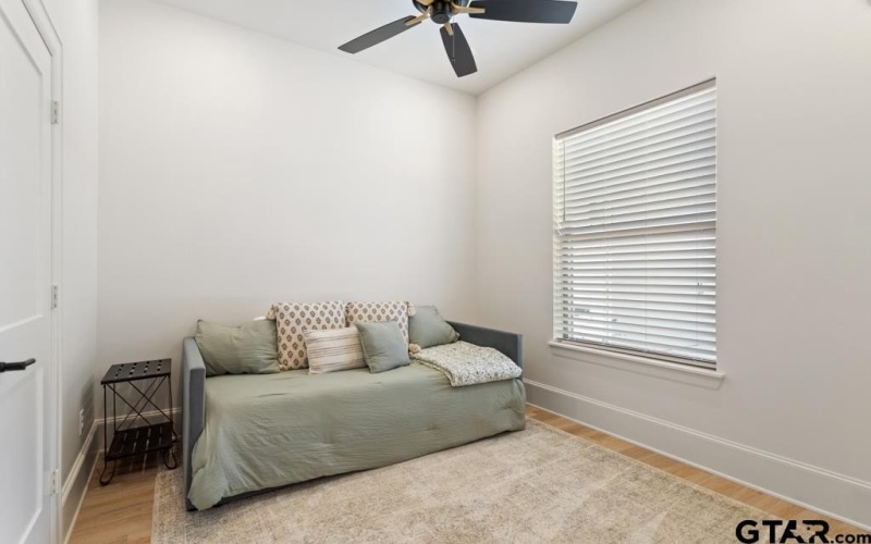 5300 Hollytree Dr, Tyler, TX 75703, 4 Habitaciones Habitaciones , ,2 BañosBaños,Residential,En Venta,5300 Hollytree Dr,0,26000747