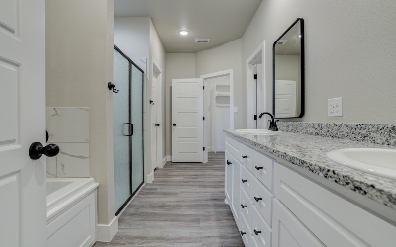 6928 12th Street, Lubbock, TX 79416, 4 Bedrooms Bedrooms, ,3 BathroomsBathrooms,Residential,For Sale,6928 12th Street,0,202600470