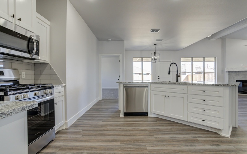 6930 12th Street, Lubbock, TX 79416, 3 Bedrooms Bedrooms, ,2 BathroomsBathrooms,Residential,For Sale,6930 12th Street,0,202600544