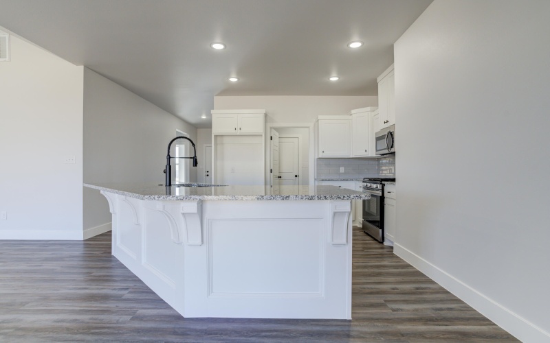 6930 12th Street, Lubbock, TX 79416, 3 Bedrooms Bedrooms, ,2 BathroomsBathrooms,Residential,For Sale,6930 12th Street,0,202600544