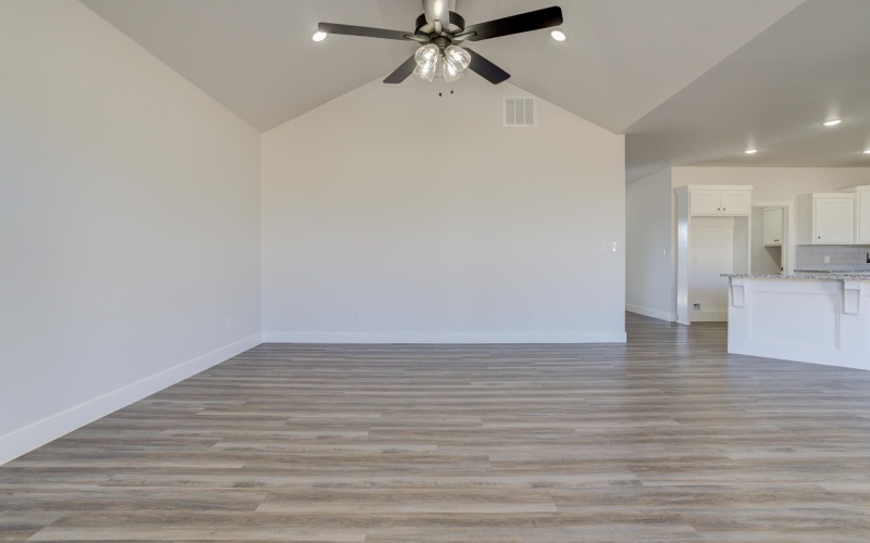 6930 12th Street, Lubbock, TX 79416, 3 Bedrooms Bedrooms, ,2 BathroomsBathrooms,Residential,For Sale,6930 12th Street,0,202600544