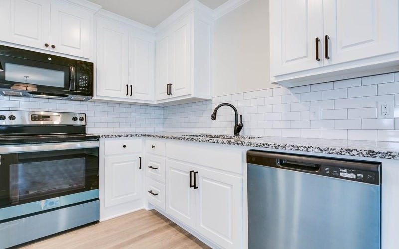 1011 Claborne Court, San Angelo, TX 76903, 3 Bedrooms Bedrooms, ,2 BathroomsBathrooms,Residential,For Sale,1011 Claborne Court,0,130343