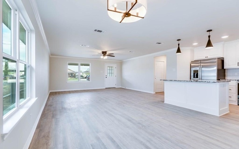 1011 Claborne Court, San Angelo, TX 76903, 3 Bedrooms Bedrooms, ,2 BathroomsBathrooms,Residential,For Sale,1011 Claborne Court,0,130343