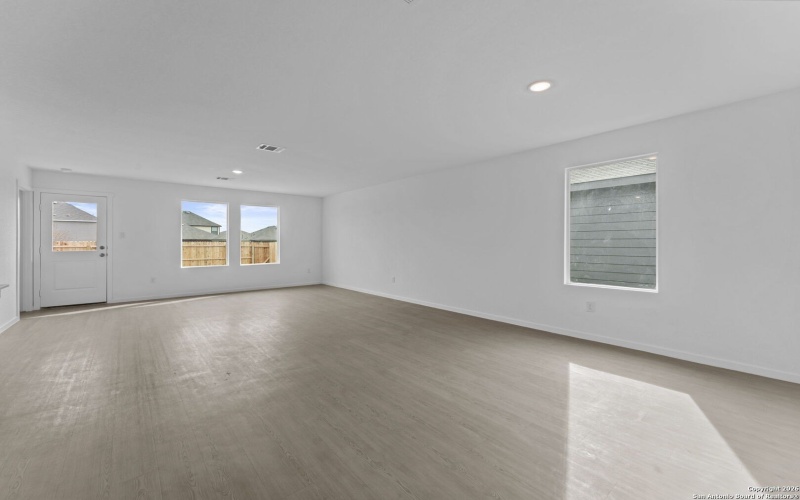 1835 Nuthatch Ridge, New Braunfels, TX 78130, 4 Bedrooms Bedrooms, ,2 BathroomsBathrooms,Residential,For Sale,1835 Nuthatch Ridge,0,1933875