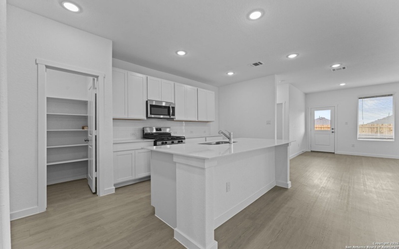 1875 Nuthatch Ridge, New Braunfels, TX 78130, 5 Bedrooms Bedrooms, ,3 BathroomsBathrooms,Residential,For Sale,1875 Nuthatch Ridge,0,1933886