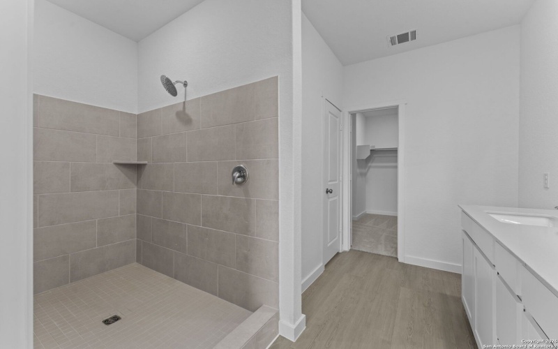 1875 Nuthatch Ridge, New Braunfels, TX 78130, 5 Bedrooms Bedrooms, ,3 BathroomsBathrooms,Residential,For Sale,1875 Nuthatch Ridge,0,1933886