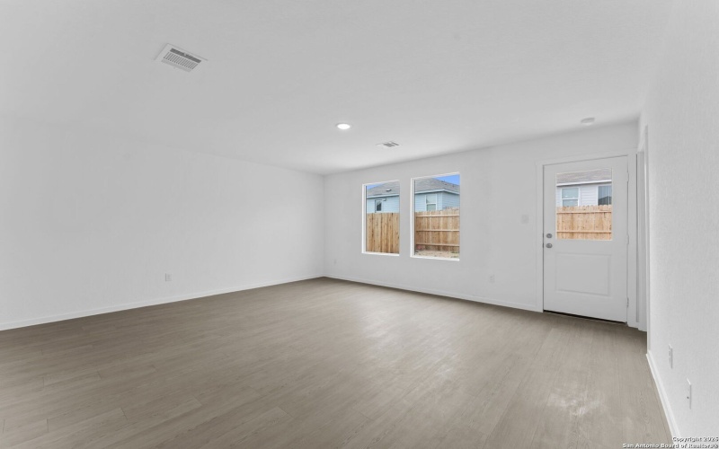 1824 Stonechat, New Braunfels, TX 78130, 4 Habitaciones Habitaciones , ,2 BañosBaños,Residential,En Venta,1824 Stonechat,0,1933899