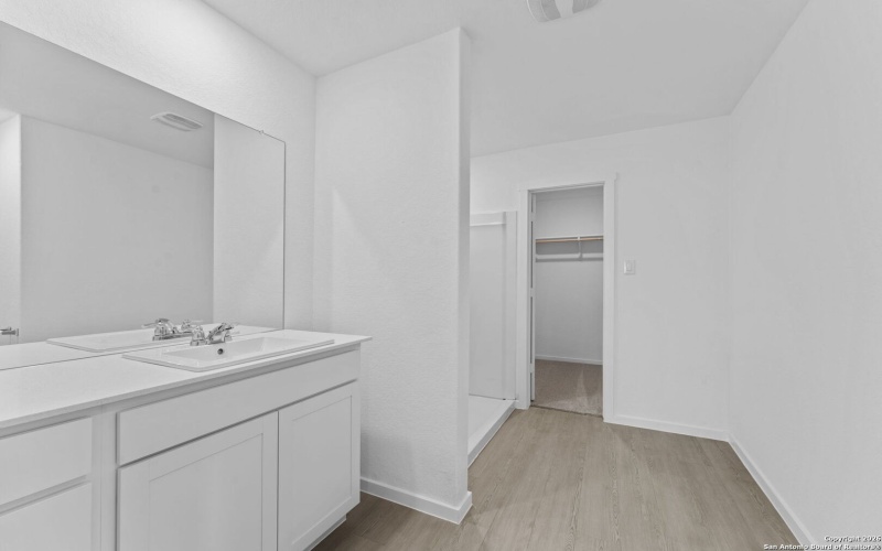 1824 Stonechat, New Braunfels, TX 78130, 4 Habitaciones Habitaciones , ,2 BañosBaños,Residential,En Venta,1824 Stonechat,0,1933899