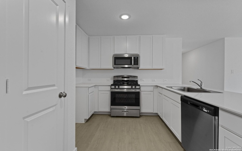 1854 Stonechat, New Braunfels, TX 78130, 4 Bedrooms Bedrooms, ,2 BathroomsBathrooms,Residential,For Sale,1854 Stonechat,0,1933913