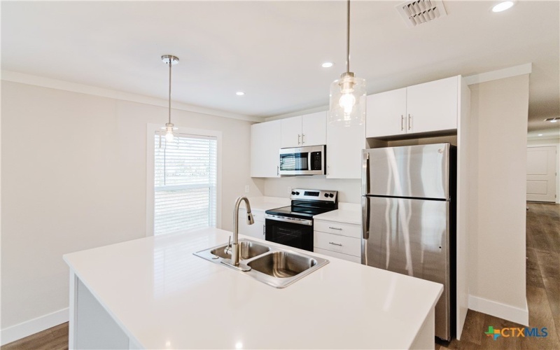 404 Bridge Street, Cuero, TX 77954, 4 Bedrooms Bedrooms, ,3 BathroomsBathrooms,Residential,For Sale,404 Bridge Street,0,601356