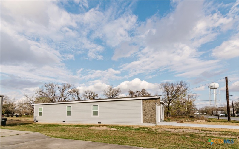 404 Bridge Street, Cuero, TX 77954, 4 Bedrooms Bedrooms, ,3 BathroomsBathrooms,Residential,For Sale,404 Bridge Street,0,601356