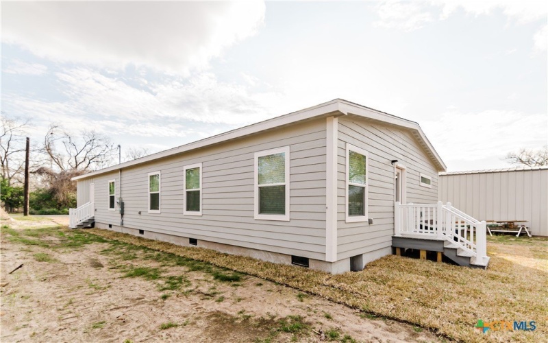 404 Bridge Street, Cuero, TX 77954, 4 Bedrooms Bedrooms, ,3 BathroomsBathrooms,Residential,For Sale,404 Bridge Street,0,601356