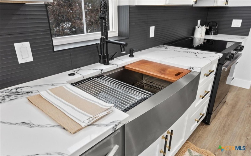 1190 Fernwood Road, Fischer, TX 78623, 3 Bedrooms Bedrooms, ,2 BathroomsBathrooms,Residential,For Sale,1190 Fernwood Road,0,602028