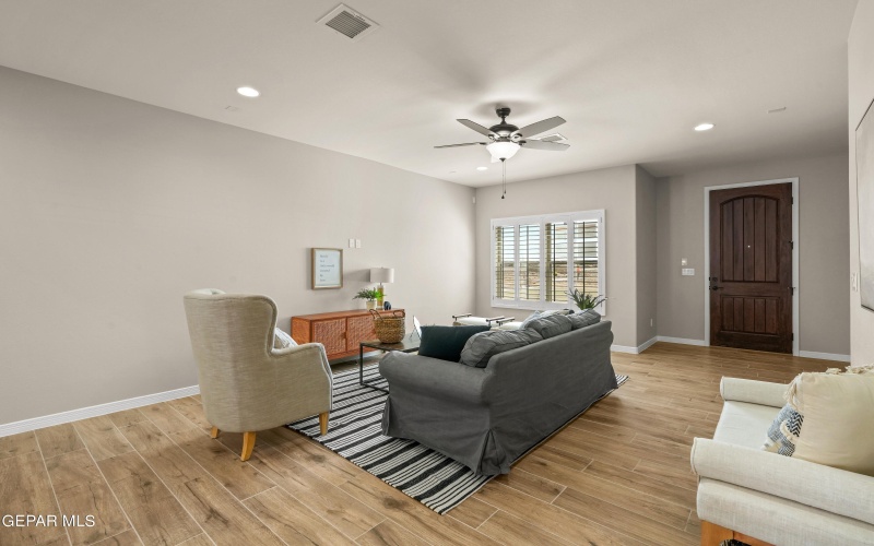 936 Raegil Street, El Paso, TX 79928, 3 Bedrooms Bedrooms, ,2 BathroomsBathrooms,Residential,For Sale,936 Raegil Street,0,936574