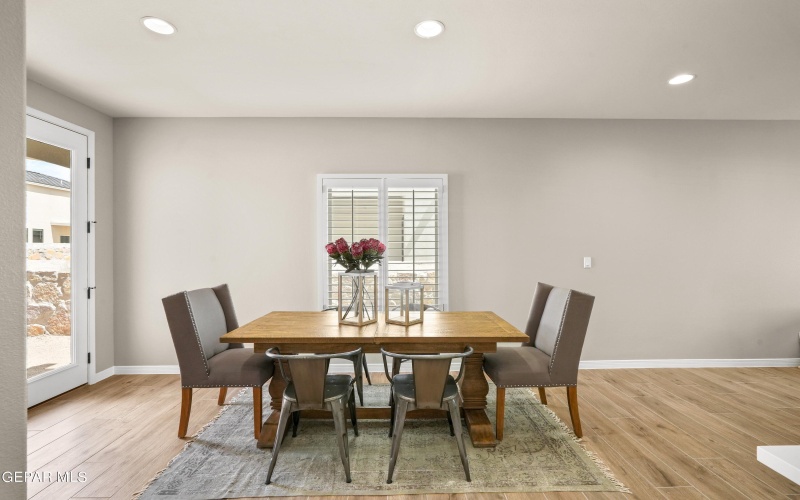 936 Raegil Street, El Paso, TX 79928, 3 Bedrooms Bedrooms, ,2 BathroomsBathrooms,Residential,For Sale,936 Raegil Street,0,936574