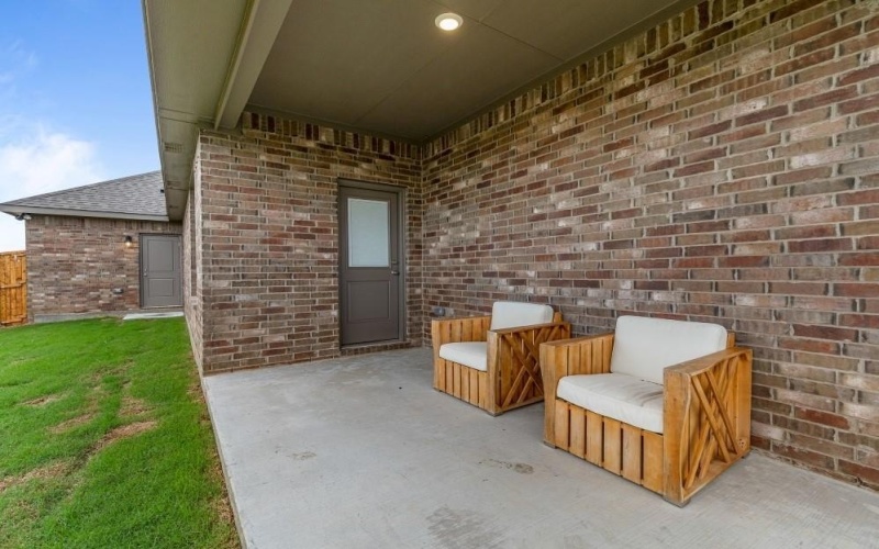 4131 MATADOR Drive, Krum, TX 76249, 4 Bedrooms Bedrooms, ,2 BathroomsBathrooms,Residential,For Sale,4131 MATADOR Drive,20301842