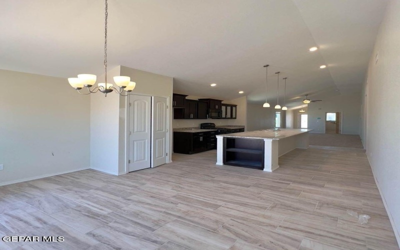 13973 Summer Wave Avenue, El Paso, TX 79928, 4 Bedrooms Bedrooms, ,3 BathroomsBathrooms,Residential,For Sale,13973 Summer Wave Avenue,0,936585