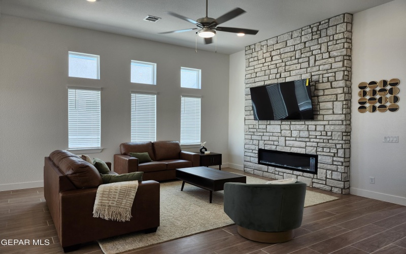 700 Paseo Astuto Place, El Paso, TX 79928, 4 Bedrooms Bedrooms, ,2 BathroomsBathrooms,Residential,For Sale,700 Paseo Astuto Place,0,936587