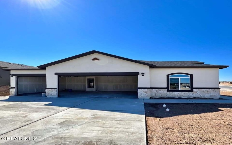 13932 Summer Wave Avenue, El Paso, TX 79928, 4 Bedrooms Bedrooms, ,2 BathroomsBathrooms,Residential,For Sale,13932 Summer Wave Avenue,0,936591