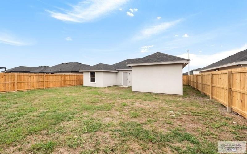 672 THORNTON LN, BROWNSVILLE, TX 78526, 3 Bedrooms Bedrooms, ,2 BathroomsBathrooms,Residential,For Sale,672 THORNTON LN,0,29770119