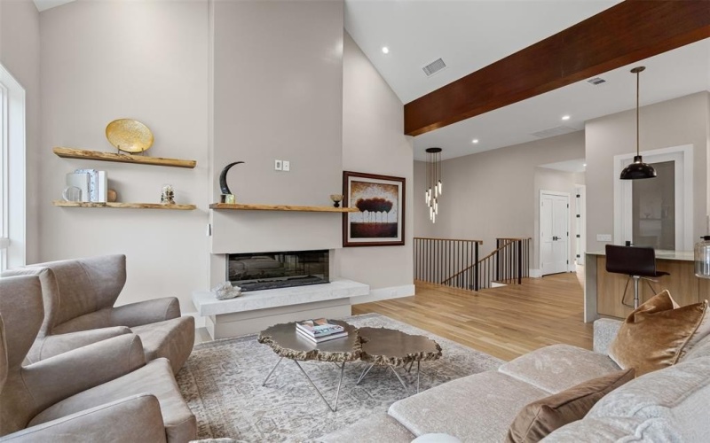 9007 Leaside Drive, Dallas, TX 75238, 4 Bedrooms Bedrooms, ,3 BathroomsBathrooms,Residential,For Sale,9007 Leaside Drive,0,21148525