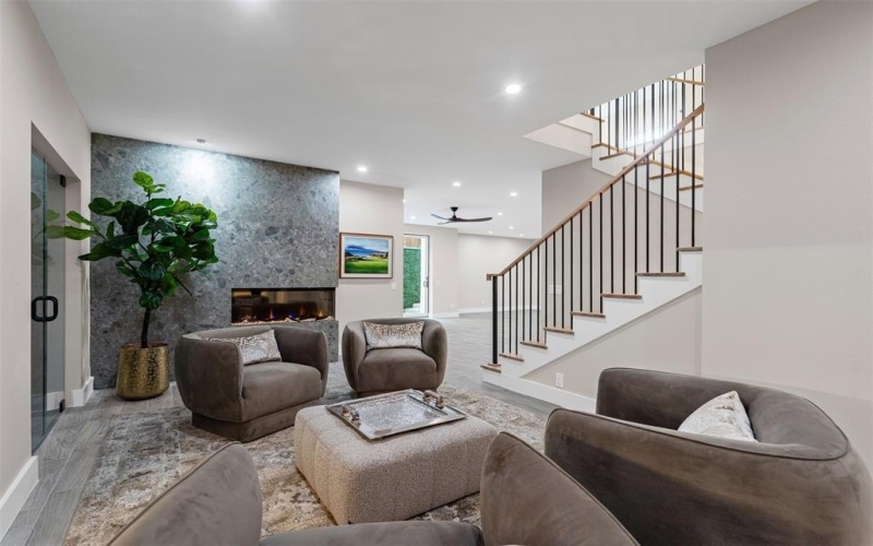 9007 Leaside Drive, Dallas, TX 75238, 4 Bedrooms Bedrooms, ,3 BathroomsBathrooms,Residential,For Sale,9007 Leaside Drive,0,21148525