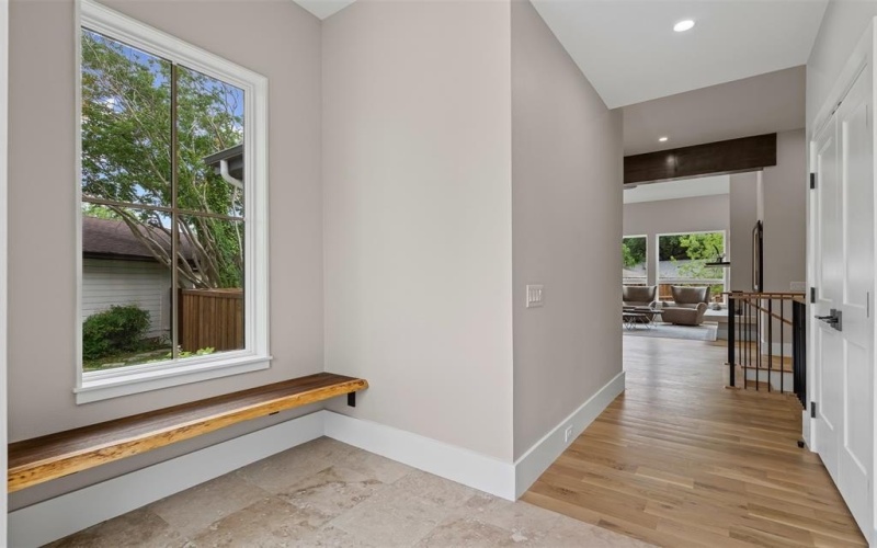 9007 Leaside Drive, Dallas, TX 75238, 4 Bedrooms Bedrooms, ,3 BathroomsBathrooms,Residential,For Sale,9007 Leaside Drive,0,21148525