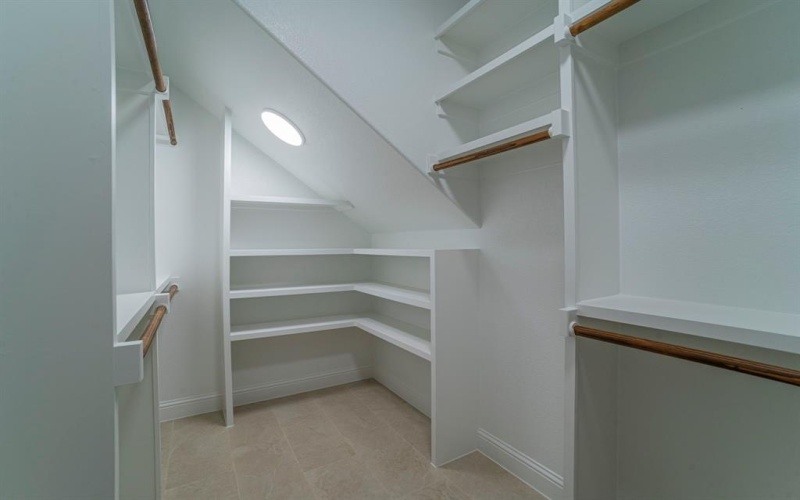 8319 Deep Green Drive, Dallas, TX 75249, 4 Bedrooms Bedrooms, ,3 BathroomsBathrooms,Residential,For Sale,8319 Deep Green Drive,0,21151464