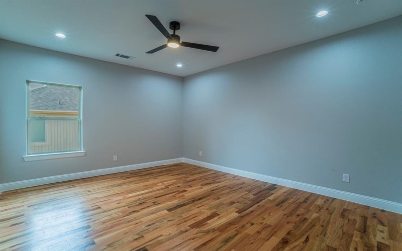 8319 Deep Green Drive, Dallas, TX 75249, 4 Bedrooms Bedrooms, ,3 BathroomsBathrooms,Residential,For Sale,8319 Deep Green Drive,0,21151464