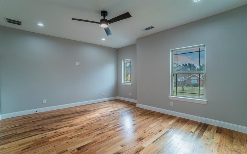 8319 Deep Green Drive, Dallas, TX 75249, 4 Bedrooms Bedrooms, ,3 BathroomsBathrooms,Residential,For Sale,8319 Deep Green Drive,0,21151464