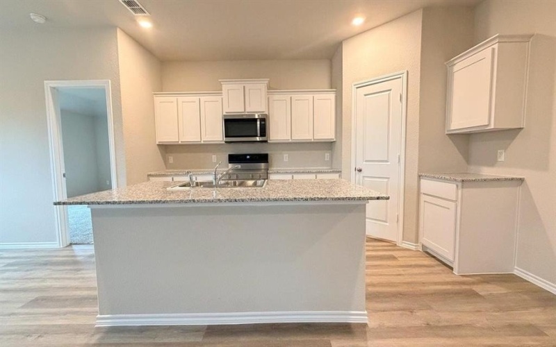 560 ARROYO Drive, Cleburne, TX 76033, 4 Bedrooms Bedrooms, ,2 BathroomsBathrooms,Residential,For Sale,560 ARROYO Drive,0,21151640