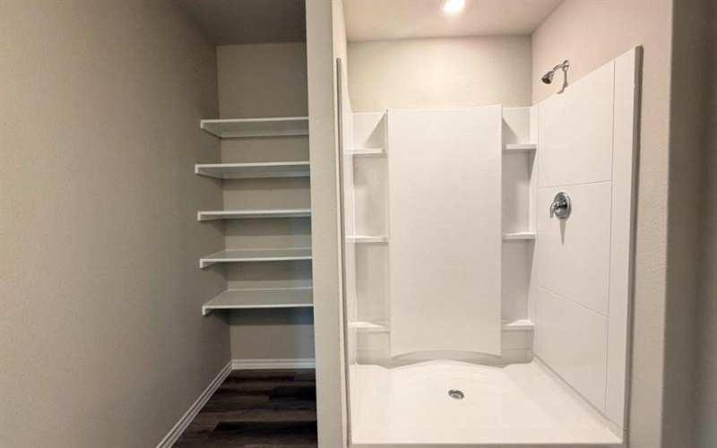 560 ARROYO Drive, Cleburne, TX 76033, 4 Bedrooms Bedrooms, ,2 BathroomsBathrooms,Residential,For Sale,560 ARROYO Drive,0,21151640