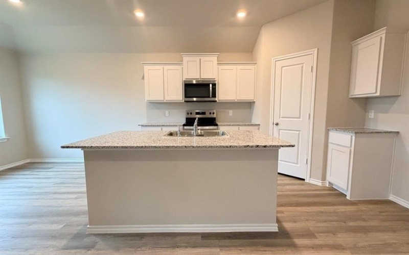 556 ARROYO Drive, Cleburne, TX 76033, 3 Bedrooms Bedrooms, ,2 BathroomsBathrooms,Residential,For Sale,556 ARROYO Drive,0,21151695