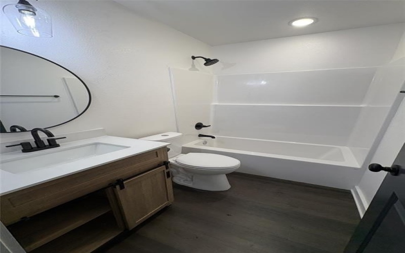 515 Giraud St, Mineola, TX 75773, 3 Bedrooms Bedrooms, ,2 BathroomsBathrooms,Residential,For Sale,515 Giraud St,0,21152511